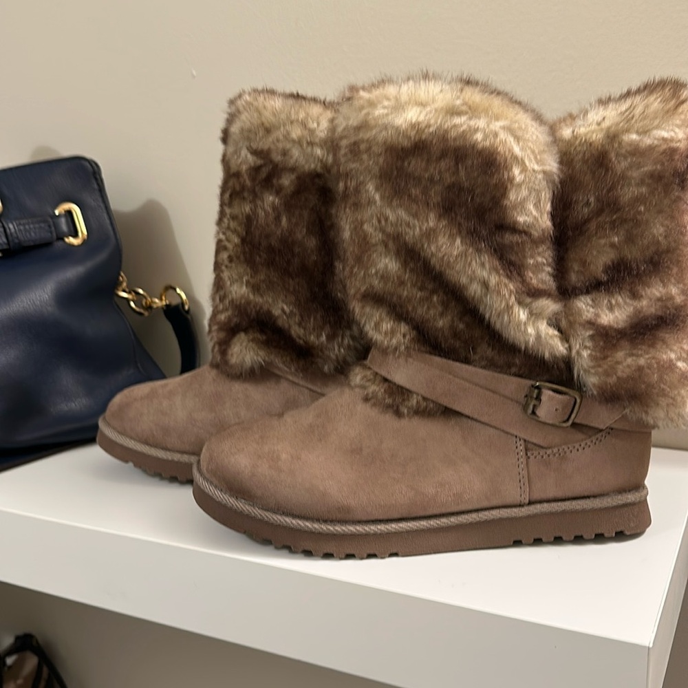 NEW winter faux fur booties